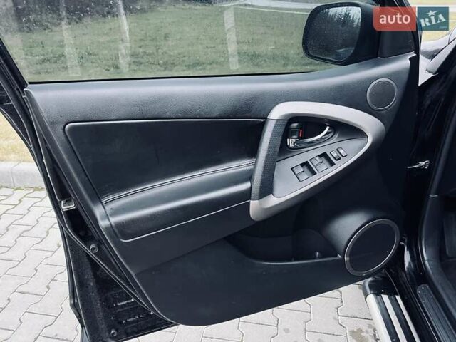 Черный Тойота РАВ 4, объемом двигателя 2.2 л и пробегом 219 тыс. км за 7999 $, фото 24 на Automoto.ua