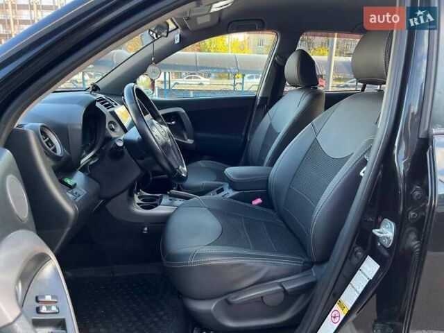 Тойота РАВ 4 2008 в Киеве на Automoto.ua Черный Тойота РАВ 4, объемом двигателя 2 л и пробегом 320 тыс. км за 12700 $, фото 7 на Automoto.ua