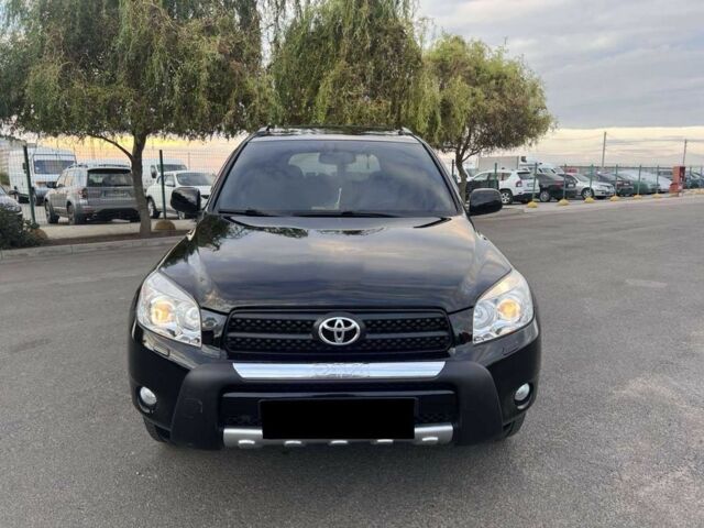 Черный Тойота РАВ 4, объемом двигателя 2 л и пробегом 275 тыс. км за 10300 $, фото 2 на Automoto.ua