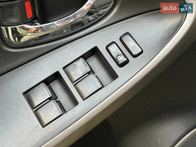 Черный Тойота РАВ 4, объемом двигателя 2 л и пробегом 87 тыс. км за 12800 $, фото 28 на Automoto.ua