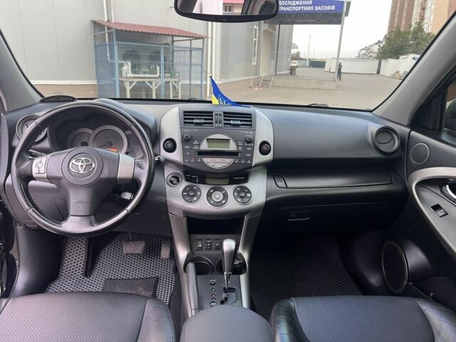 Черный Тойота РАВ 4, объемом двигателя 2 л и пробегом 275 тыс. км за 10300 $, фото 22 на Automoto.ua