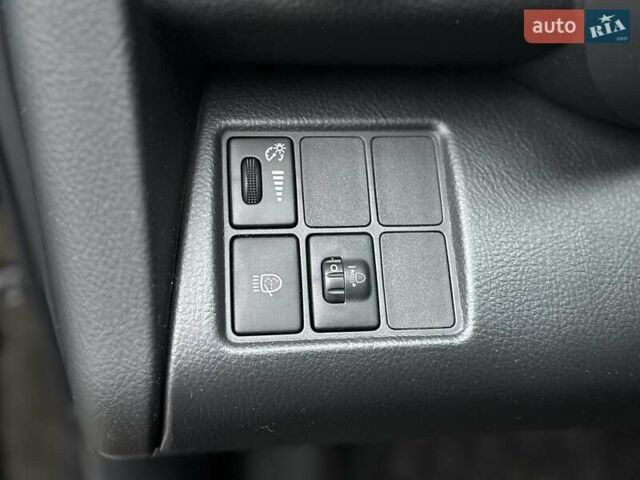 Черный Тойота РАВ 4, объемом двигателя 2 л и пробегом 253 тыс. км за 9500 $, фото 28 на Automoto.ua