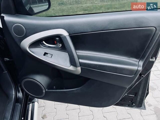 Черный Тойота РАВ 4, объемом двигателя 2.2 л и пробегом 219 тыс. км за 7999 $, фото 25 на Automoto.ua