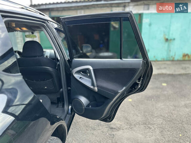 Тойота РАВ 4 2008 в Харькове на Automoto.ua Черный Тойота РАВ 4, объемом двигателя 2 л и пробегом 235 тыс. км за 9700 $, фото 13 на Automoto.ua