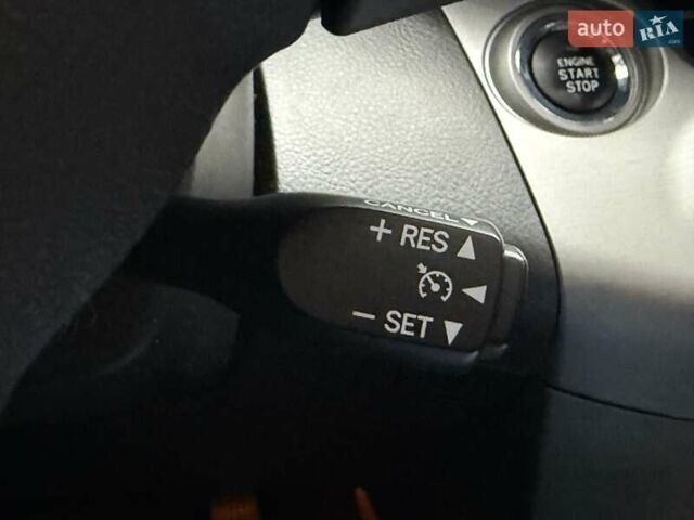 Чорний Тойота РАВ 4, об'ємом двигуна 2 л та пробігом 177 тис. км за 10999 $, фото 49 на Automoto.ua