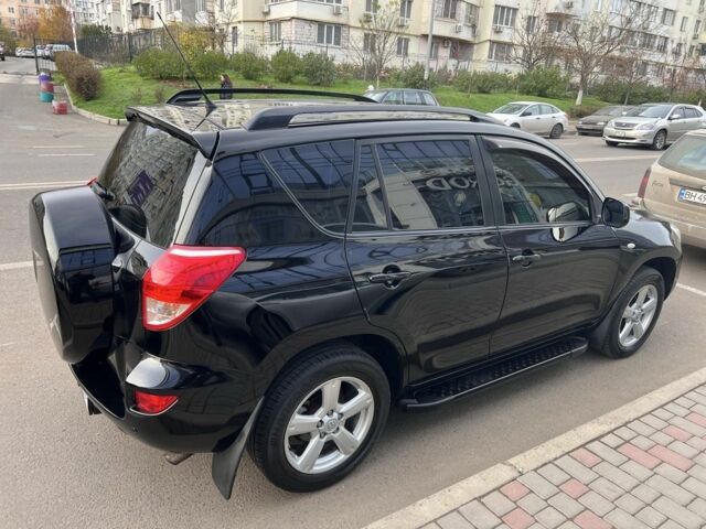 Черный Тойота РАВ 4, объемом двигателя 2 л и пробегом 270 тыс. км за 9500 $, фото 2 на Automoto.ua