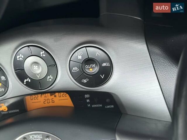 Черный Тойота РАВ 4, объемом двигателя 2 л и пробегом 253 тыс. км за 9500 $, фото 23 на Automoto.ua