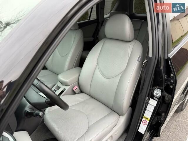 Черный Тойота РАВ 4, объемом двигателя 2.4 л и пробегом 173 тыс. км за 10500 $, фото 13 на Automoto.ua