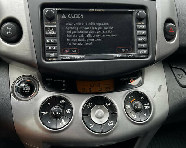 Черный Тойота РАВ 4, объемом двигателя 2.23 л и пробегом 235 тыс. км за 9500 $, фото 31 на Automoto.ua