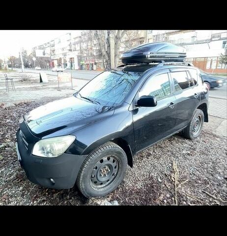 Черный Тойота РАВ 4, объемом двигателя 2 л и пробегом 150 тыс. км за 10500 $, фото 4 на Automoto.ua