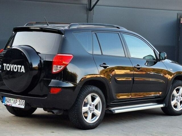 Чорний Тойота РАВ 4, об'ємом двигуна 2 л та пробігом 240 тис. км за 2800 $, фото 3 на Automoto.ua