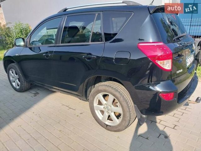 Черный Тойота РАВ 4, объемом двигателя 2.2 л и пробегом 250 тыс. км за 9500 $, фото 13 на Automoto.ua