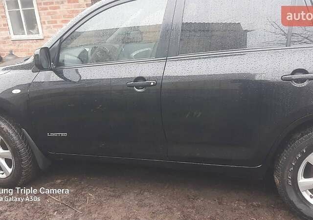 Черный Тойота РАВ 4, объемом двигателя 2.4 л и пробегом 317 тыс. км за 9500 $, фото 6 на Automoto.ua