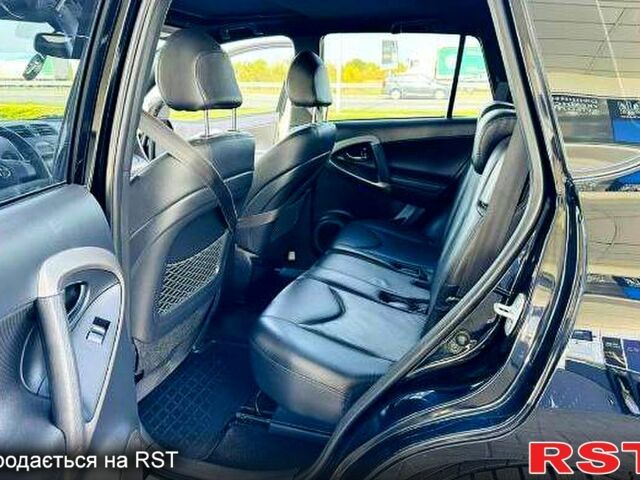 Черный Тойота РАВ 4, объемом двигателя 2 л и пробегом 200 тыс. км за 11000 $, фото 6 на Automoto.ua