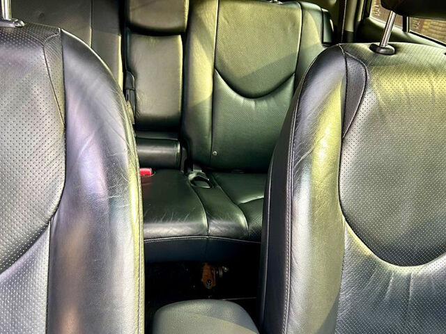 Черный Тойота РАВ 4, объемом двигателя 2 л и пробегом 186 тыс. км за 11500 $, фото 7 на Automoto.ua