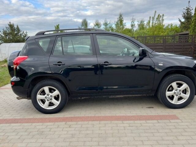 Чорний Тойота РАВ 4, об'ємом двигуна 2.2 л та пробігом 234 тис. км за 3100 $, фото 2 на Automoto.ua