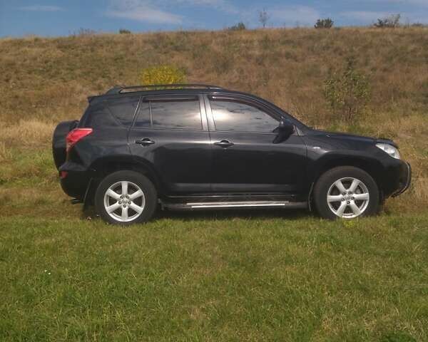 Тойота РАВ 4 2008 в Белой Церкве на Automoto.ua Черный Тойота РАВ 4, объемом двигателя 2 л и пробегом 133 тыс. км за 9800 $, фото 8 на Automoto.ua