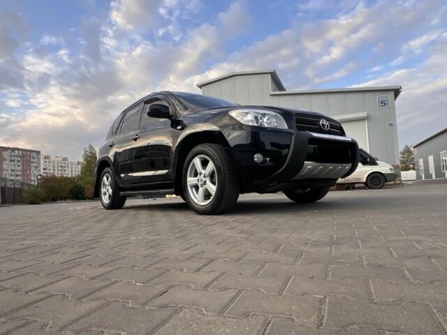 Черный Тойота РАВ 4, объемом двигателя 2 л и пробегом 275 тыс. км за 10300 $, фото 5 на Automoto.ua