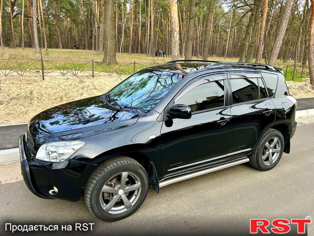 Черный Тойота РАВ 4, объемом двигателя 2 л и пробегом 186 тыс. км за 11500 $, фото 1 на Automoto.ua