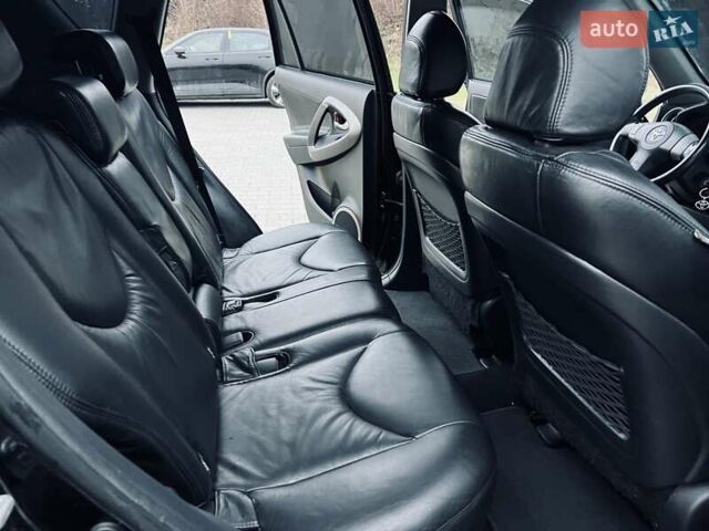 Черный Тойота РАВ 4, объемом двигателя 2.2 л и пробегом 219 тыс. км за 7999 $, фото 29 на Automoto.ua