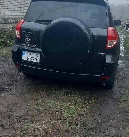 Черный Тойота РАВ 4, объемом двигателя 2.4 л и пробегом 317 тыс. км за 9500 $, фото 3 на Automoto.ua
