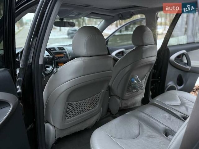 Черный Тойота РАВ 4, объемом двигателя 2.36 л и пробегом 268 тыс. км за 7500 $, фото 48 на Automoto.ua