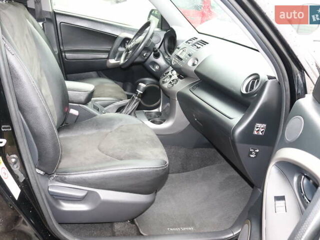 Черный Тойота РАВ 4, объемом двигателя 2.2 л и пробегом 270 тыс. км за 9500 $, фото 8 на Automoto.ua