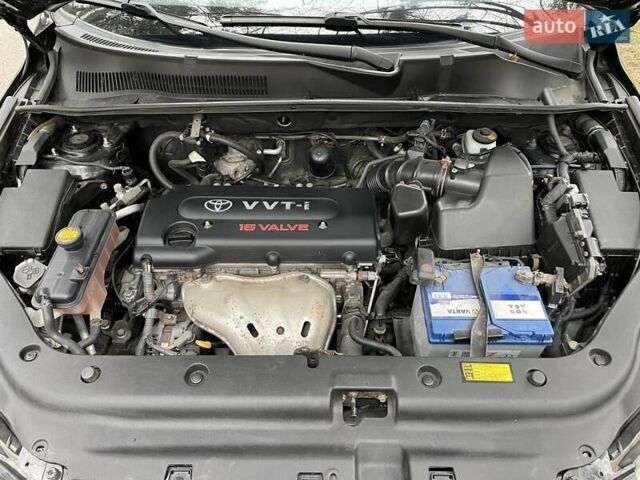 Черный Тойота РАВ 4, объемом двигателя 2 л и пробегом 176 тыс. км за 10750 $, фото 42 на Automoto.ua