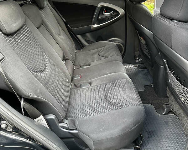 Тойота РАВ 4 2008 в Харькове на Automoto.ua Черный Тойота РАВ 4, объемом двигателя 2 л и пробегом 235 тыс. км за 9700 $, фото 17 на Automoto.ua