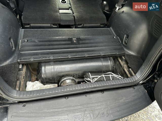 Тойота РАВ 4 2008 в Харькове на Automoto.ua Черный Тойота РАВ 4, объемом двигателя 2 л и пробегом 235 тыс. км за 9700 $, фото 32 на Automoto.ua