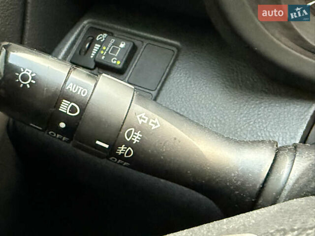 Черный Тойота РАВ 4, объемом двигателя 2 л и пробегом 87 тыс. км за 12800 $, фото 37 на Automoto.ua