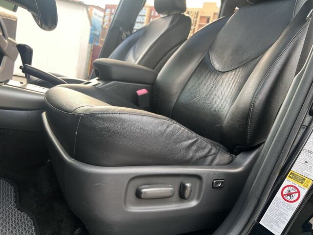 Черный Тойота РАВ 4, объемом двигателя 2 л и пробегом 275 тыс. км за 10300 $, фото 19 на Automoto.ua