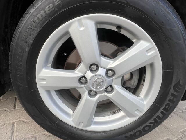 Черный Тойота РАВ 4, объемом двигателя 2 л и пробегом 275 тыс. км за 10300 $, фото 10 на Automoto.ua