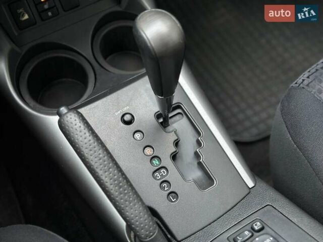 Черный Тойота РАВ 4, объемом двигателя 2 л и пробегом 253 тыс. км за 9500 $, фото 26 на Automoto.ua