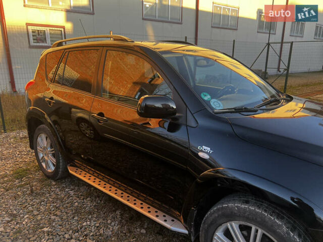 Чорний Тойота РАВ 4, об'ємом двигуна 2.23 л та пробігом 235 тис. км за 9100 $, фото 5 на Automoto.ua