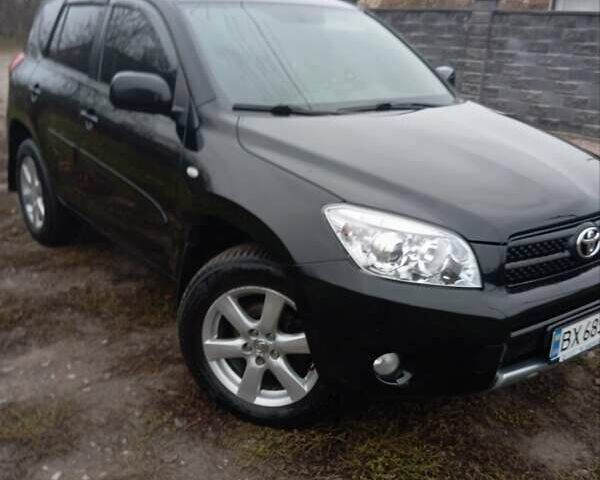 Черный Тойота РАВ 4, объемом двигателя 2 л и пробегом 225 тыс. км за 9000 $, фото 4 на Automoto.ua