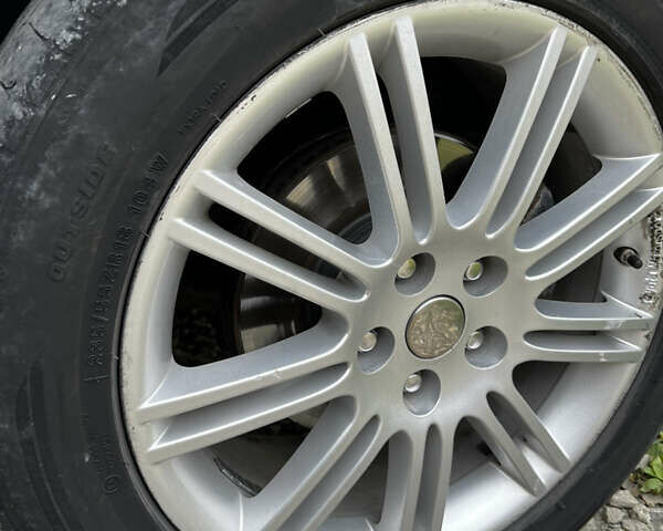 Черный Тойота РАВ 4, объемом двигателя 2.23 л и пробегом 235 тыс. км за 9500 $, фото 4 на Automoto.ua