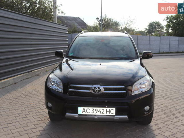 Черный Тойота РАВ 4, объемом двигателя 2.2 л и пробегом 270 тыс. км за 9500 $, фото 2 на Automoto.ua