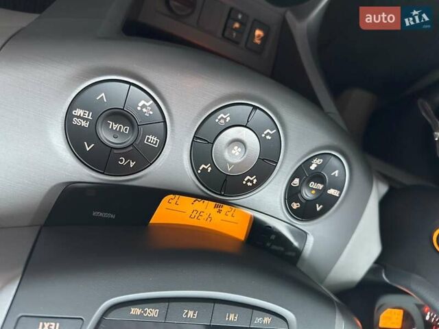 Черный Тойота РАВ 4, объемом двигателя 3.46 л и пробегом 154 тыс. км за 12800 $, фото 18 на Automoto.ua