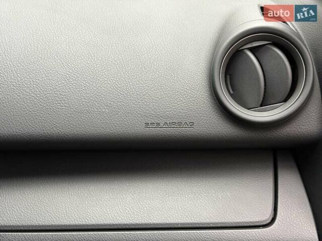 Чорний Тойота РАВ 4, об'ємом двигуна 2 л та пробігом 177 тис. км за 10999 $, фото 50 на Automoto.ua