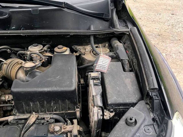 Черный Тойота РАВ 4, объемом двигателя 2.2 л и пробегом 235 тыс. км за 9500 $, фото 8 на Automoto.ua