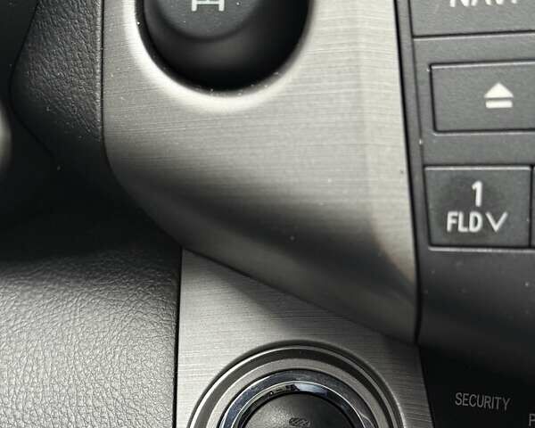 Чорний Тойота РАВ 4, об'ємом двигуна 2 л та пробігом 177 тис. км за 10999 $, фото 42 на Automoto.ua