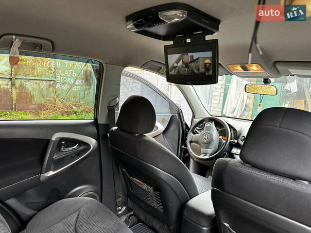 Тойота РАВ 4 2008 в Харькове на Automoto.ua Черный Тойота РАВ 4, объемом двигателя 2 л и пробегом 235 тыс. км за 9700 $, фото 18 на Automoto.ua