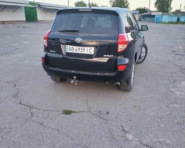 Чорний Тойота РАВ 4, об'ємом двигуна 2.2 л та пробігом 250 тис. км за 10000 $, фото 5 на Automoto.ua