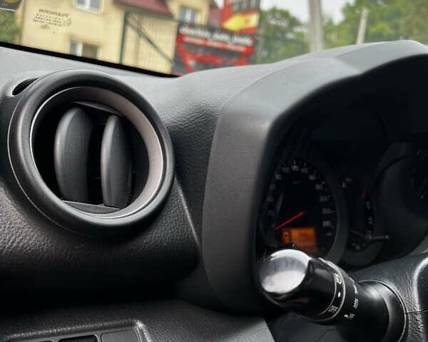 Черный Тойота РАВ 4, объемом двигателя 2.23 л и пробегом 235 тыс. км за 9500 $, фото 33 на Automoto.ua