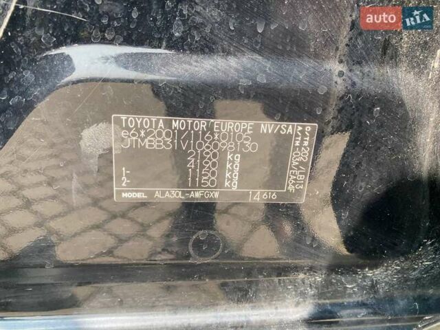 Чорний Тойота РАВ 4, об'ємом двигуна 2.23 л та пробігом 178 тис. км за 9200 $, фото 24 на Automoto.ua