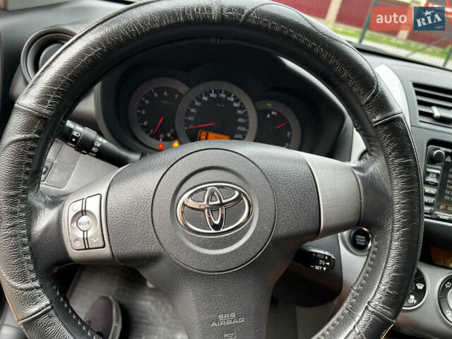 Черный Тойота РАВ 4, объемом двигателя 2.23 л и пробегом 235 тыс. км за 9500 $, фото 29 на Automoto.ua