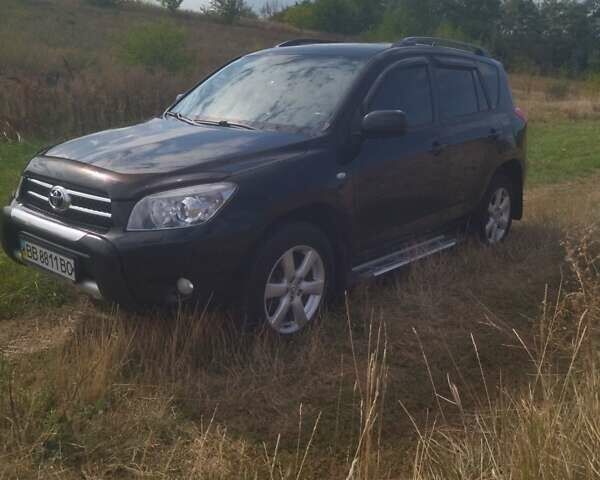 Тойота РАВ 4 2008 в Белой Церкве на Automoto.ua Черный Тойота РАВ 4, объемом двигателя 2 л и пробегом 133 тыс. км за 9800 $, фото 7 на Automoto.ua