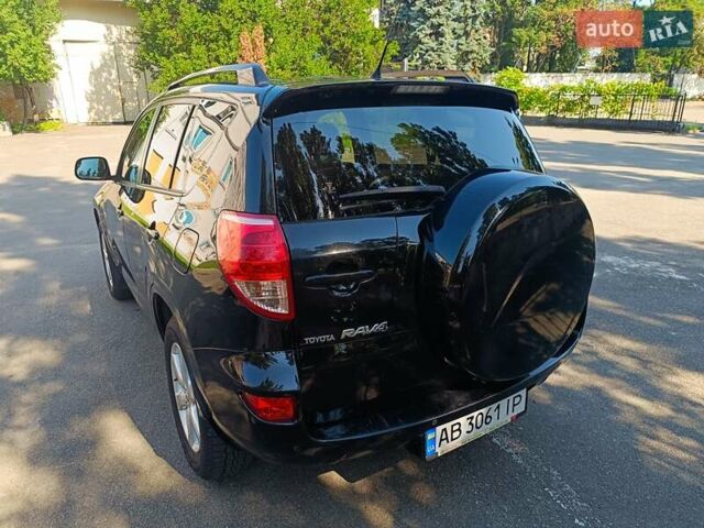 Черный Тойота РАВ 4, объемом двигателя 2 л и пробегом 113 тыс. км за 10000 $, фото 5 на Automoto.ua