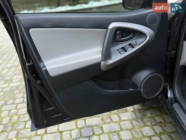 Черный Тойота РАВ 4, объемом двигателя 2.36 л и пробегом 268 тыс. км за 7400 $, фото 29 на Automoto.ua